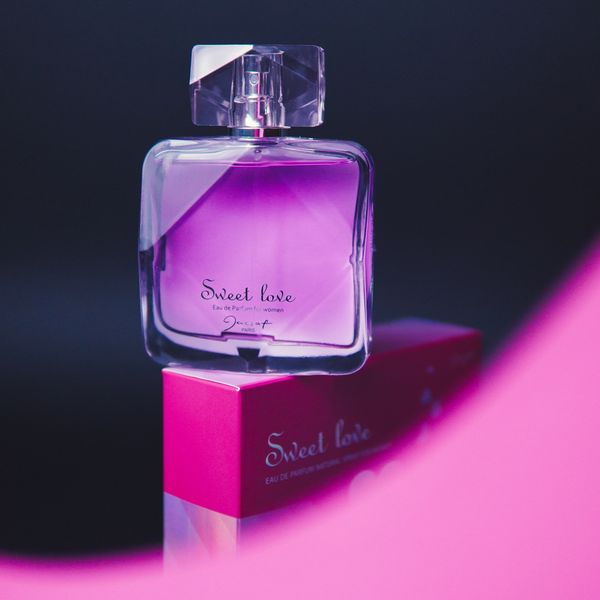ادکلن زنانه سوییت لاو SWEET LOVE برند ژک ساف 100 میل